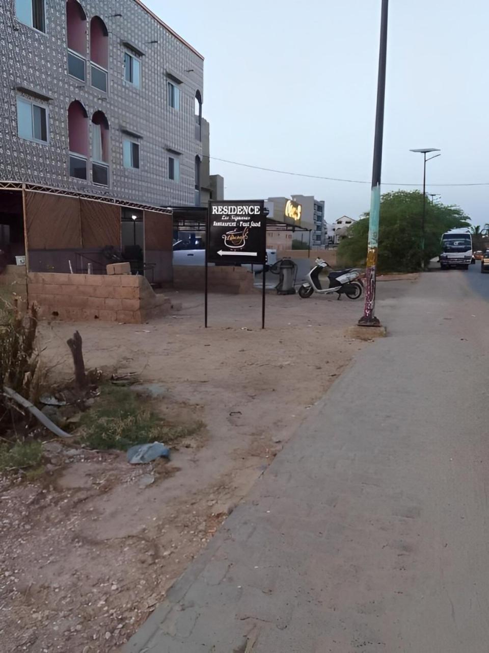 Residence Les Signares De Saint Louis Экстерьер фото